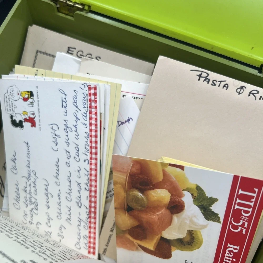 Vintage 1970s Betty Crocker Step by Step Recipe Card Library Avocado Green‎ Box.